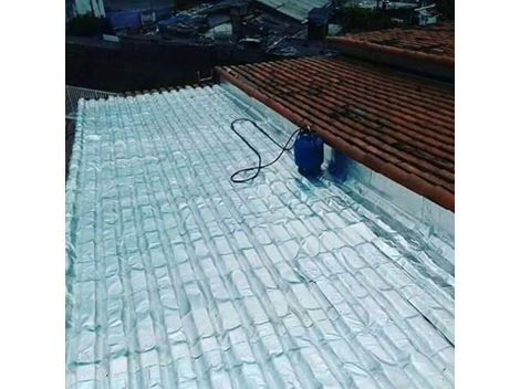 vedação de telhados com manta asfáltica com película de alumínio 
