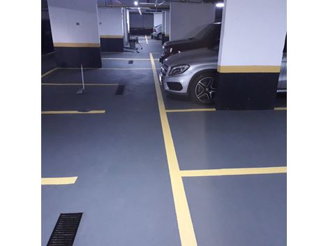 Demarcação de vagas e pintura geral do estacionamento Ed pedra amarela 